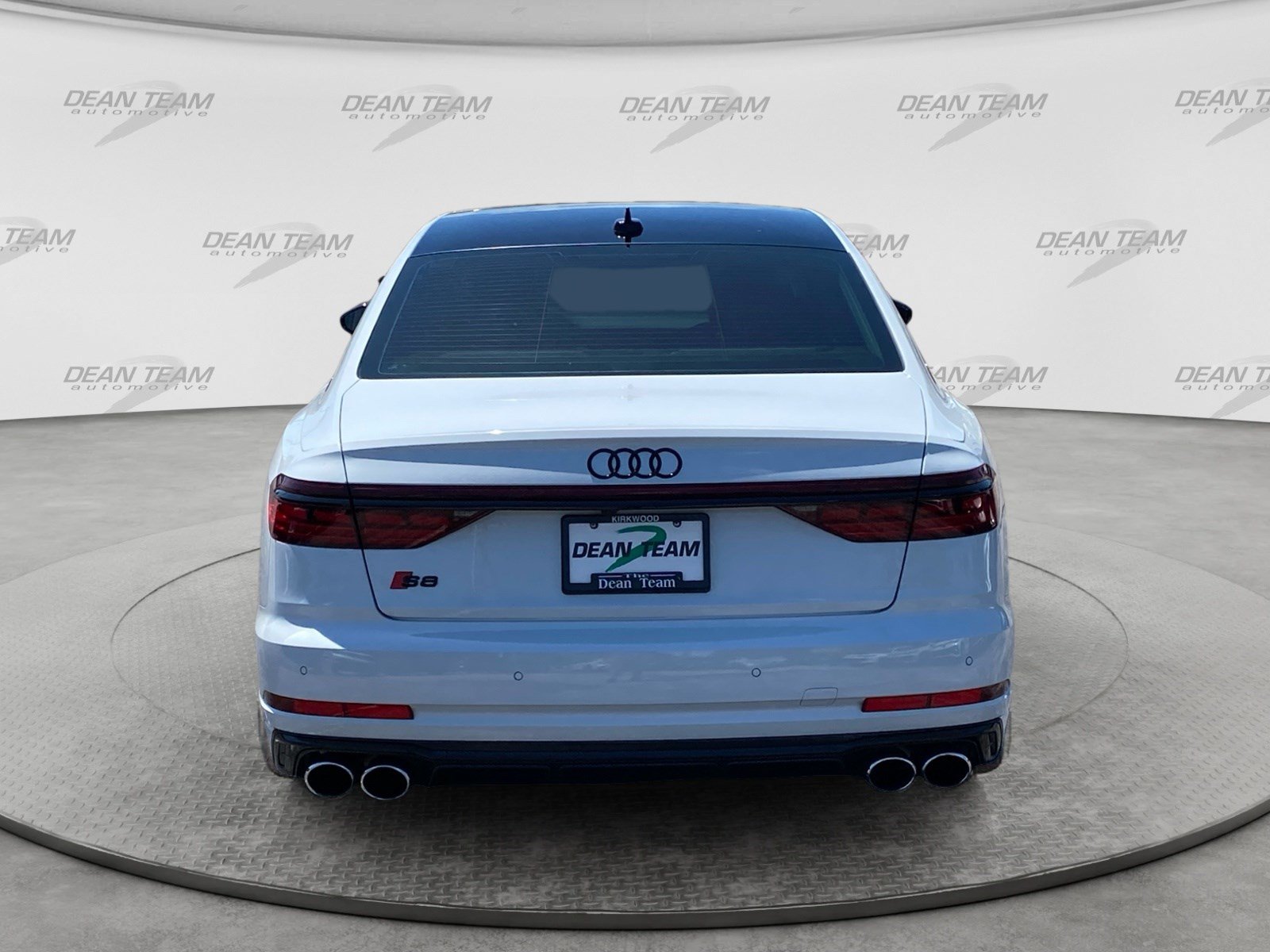 Used 2023 Audi S8 w/ S8 Comfort Plus Package AWD/4WD image 7