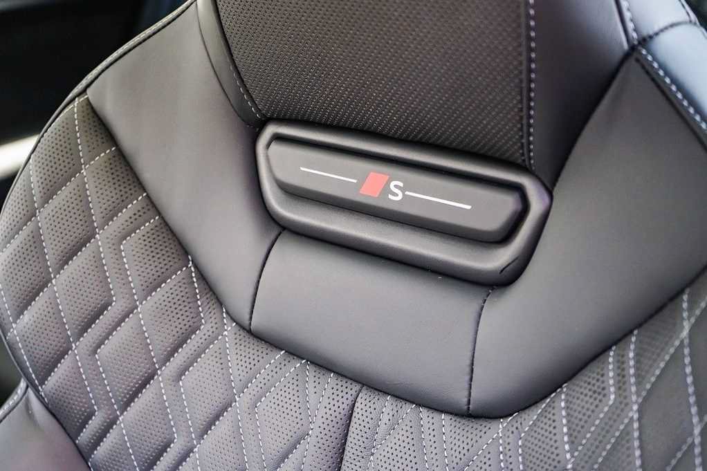 Used 2025 Audi S5 Prestige w/ Prestige Package AWD/4WD image 25