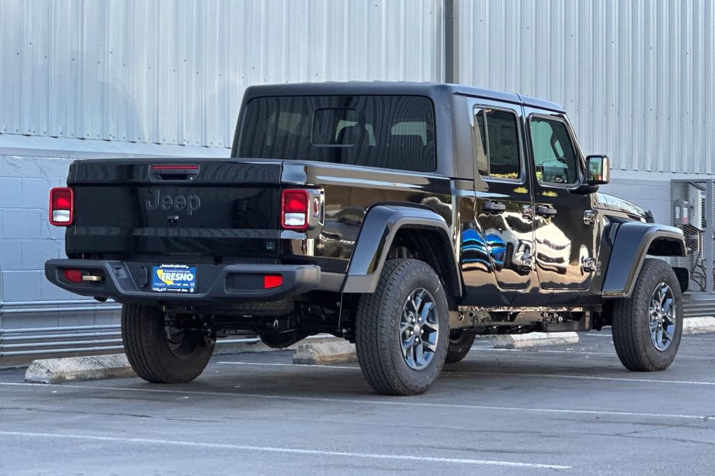 New 2026 Jeep Gladiator Sport AWD/4WD image 4