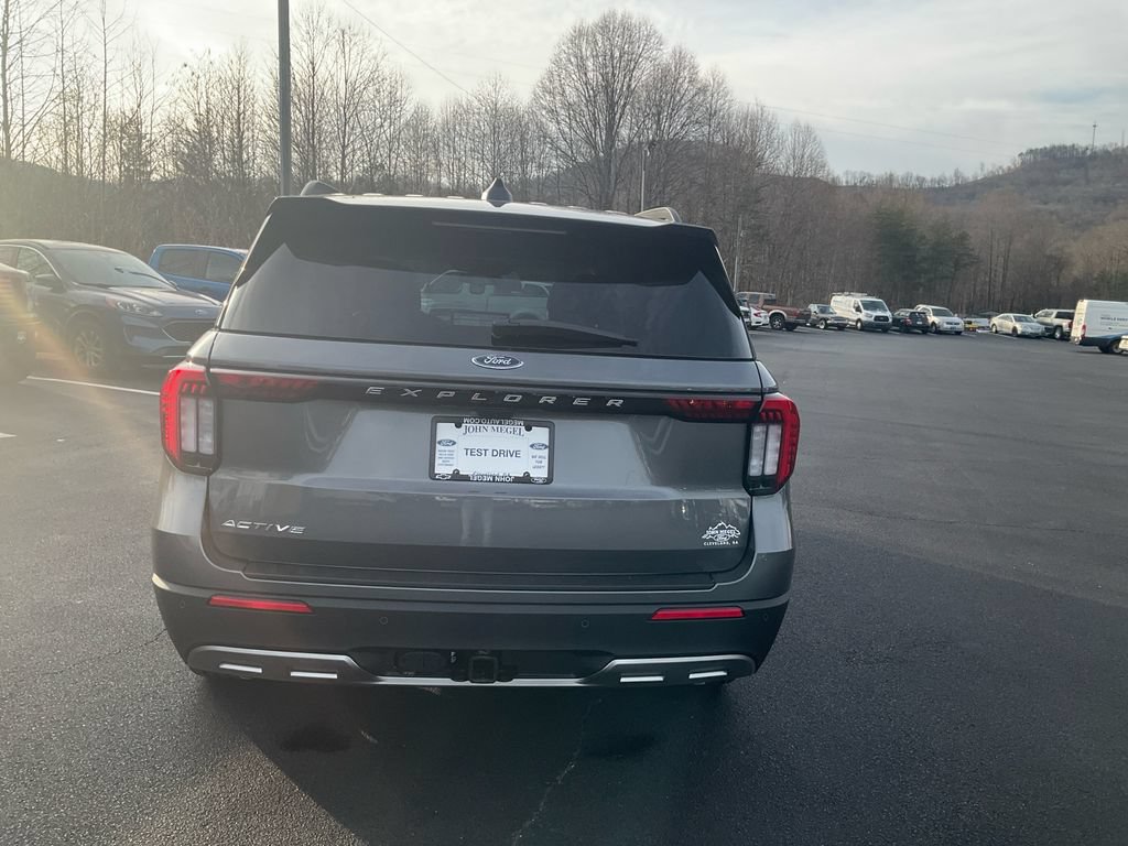 New 2026 Ford Explorer Active w/ Active Comfort Package RWD image 6
