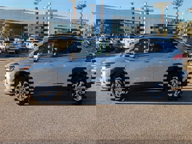 Used 2022 Toyota Corolla Cross LE image 3