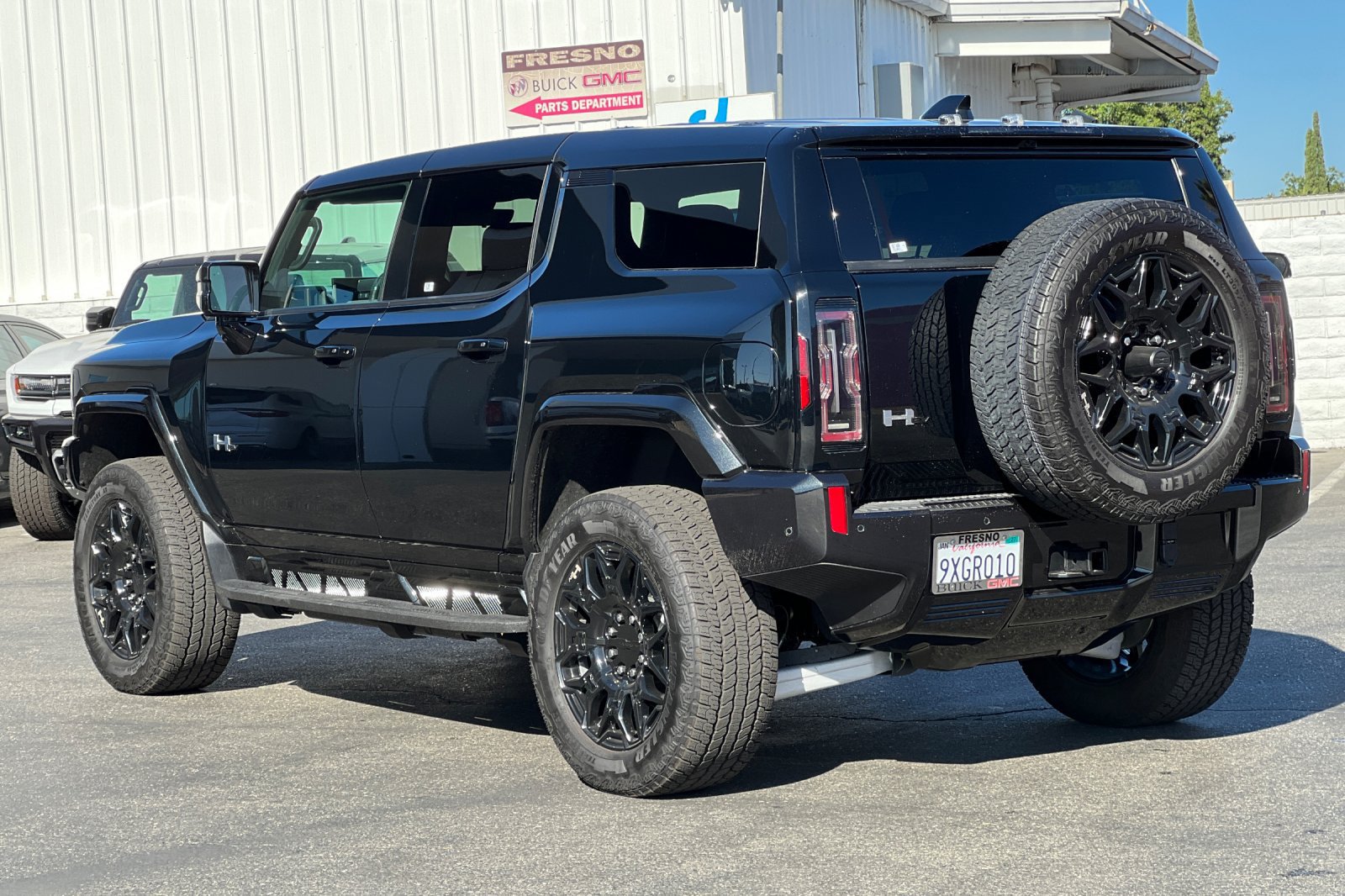 Used 2025 GMC Hummer EV 2X AWD/4WD image 7