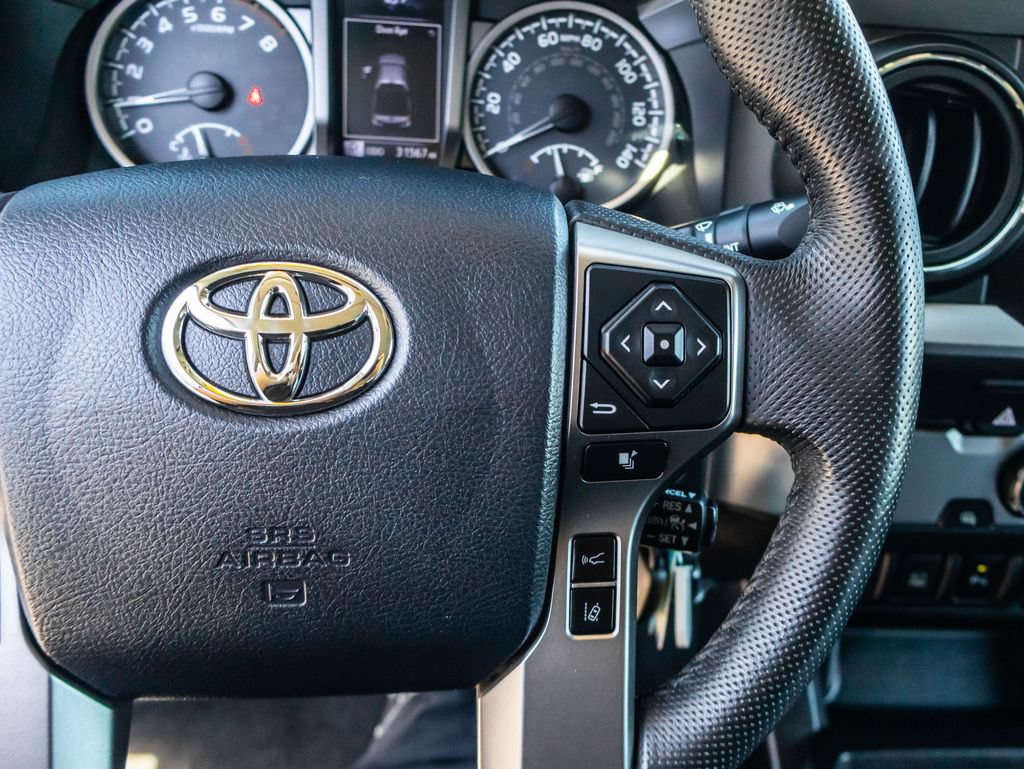 Used 2019 Toyota Tacoma SR5 w/ Exterior Package RWD image 38