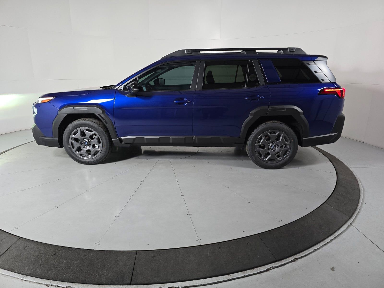 New 2026 Subaru Outback Premium AWD/4WD image 2