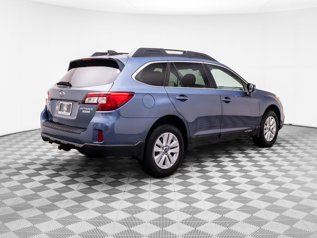 Used 2017 Subaru Outback 2.5i Premium AWD/4WD image 7