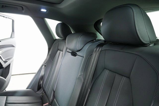New 2025 Audi Q5 Premium Plus AWD/4WD image 21