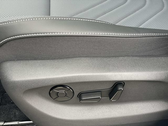 New 2026 Volkswagen Tiguan SE FWD image 20