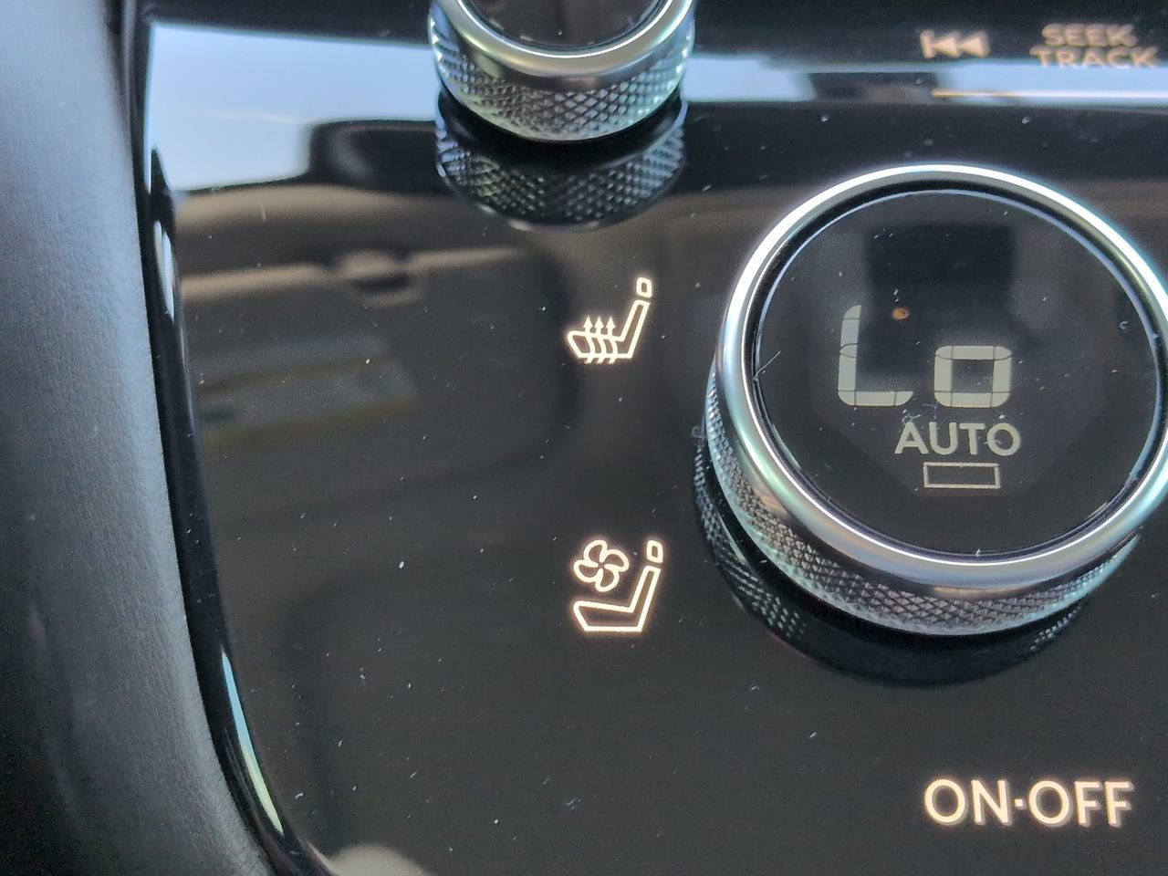 Used 2026 INFINITI QX60 Luxe w/ Cargo Package FWD image 25