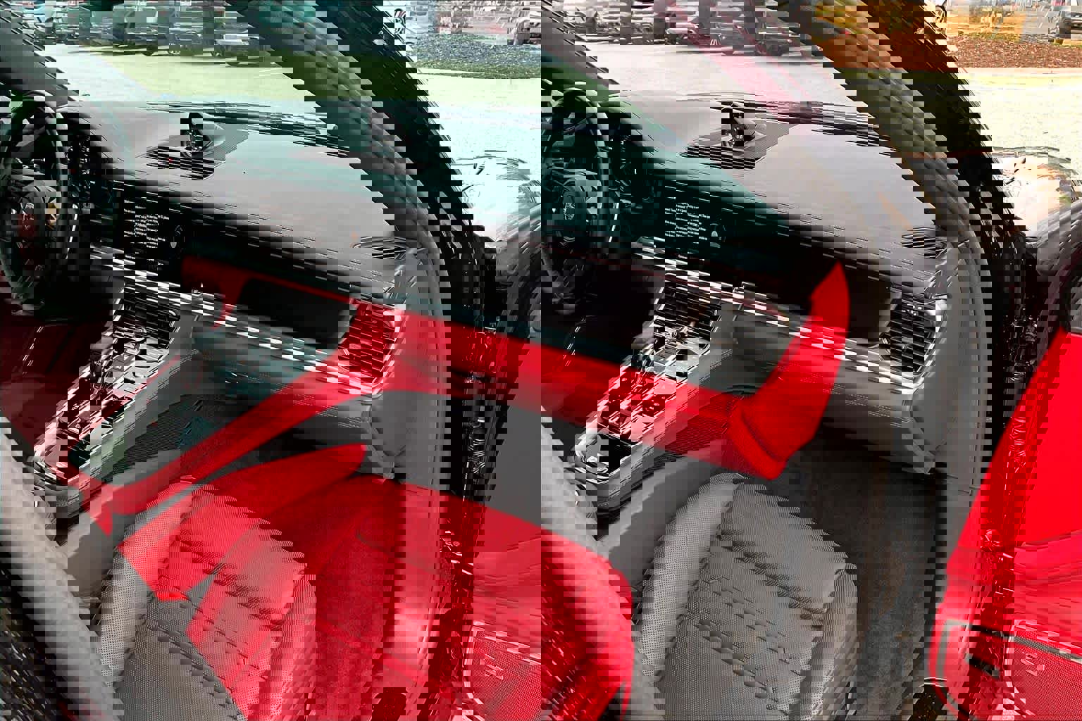 Used 2023 Porsche Panamera 4 Platinum Edition image 18