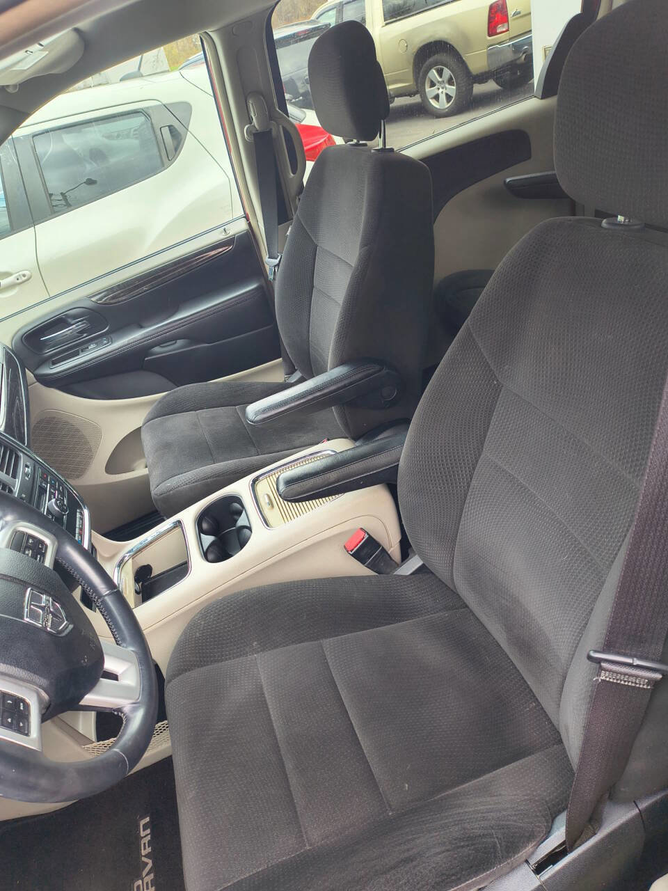 Used 2012 Dodge Grand Caravan Crew w/ Crew Value Pkg image 6