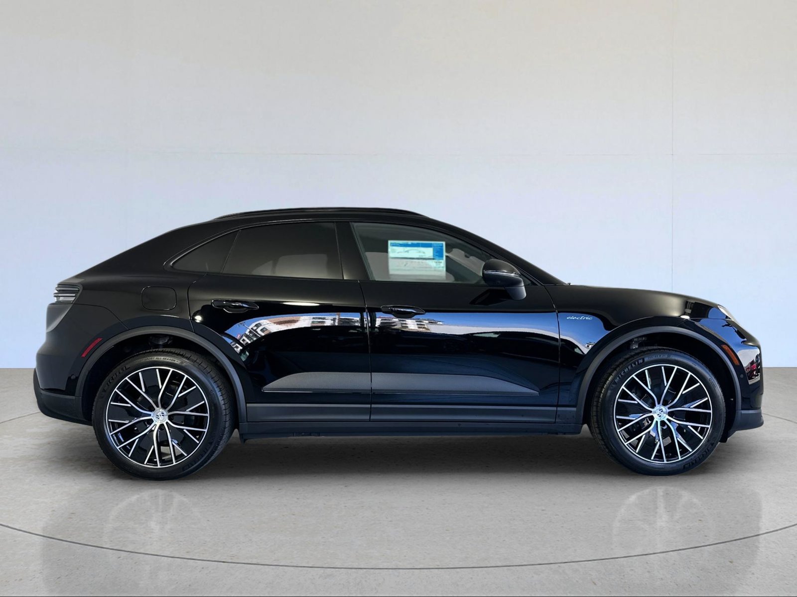 New 2026 Porsche Macan Electric RWD image 9