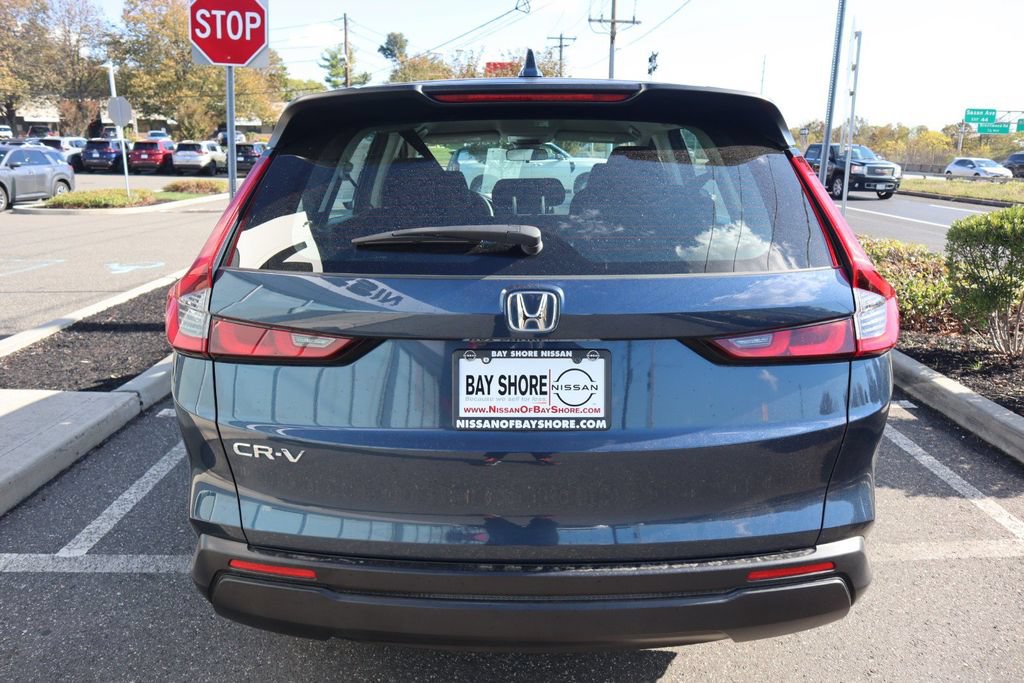 Used 2024 Honda CR-V LX image 7