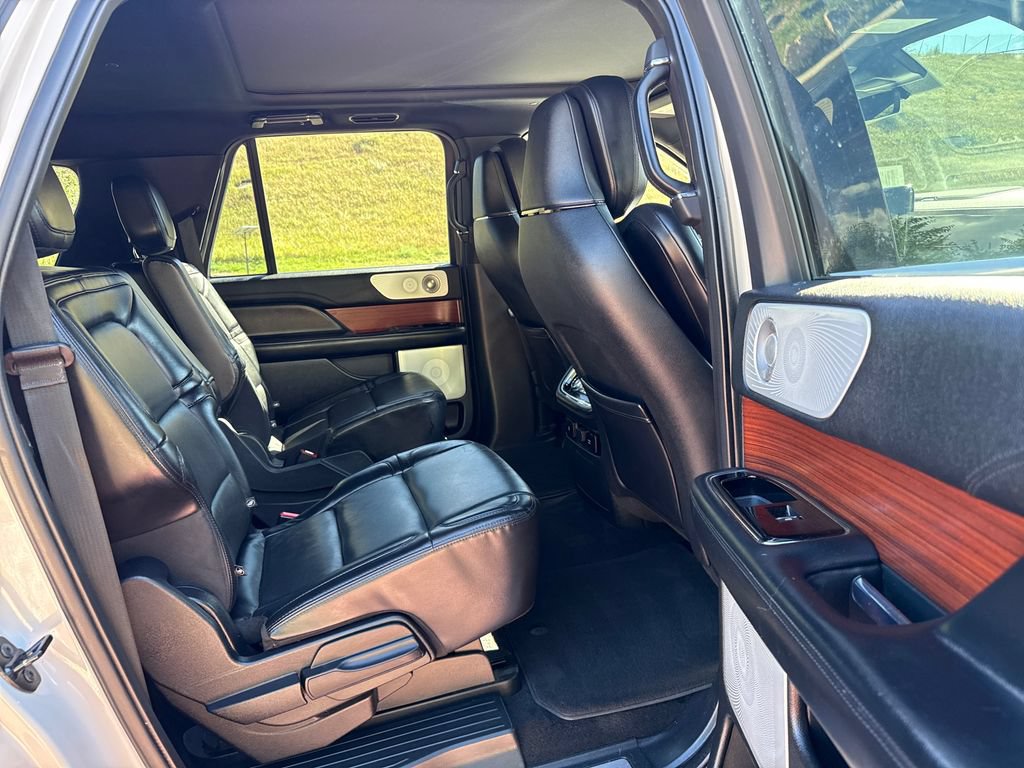 Certified 2021 Lincoln Navigator L Reserve AWD/4WD image 24