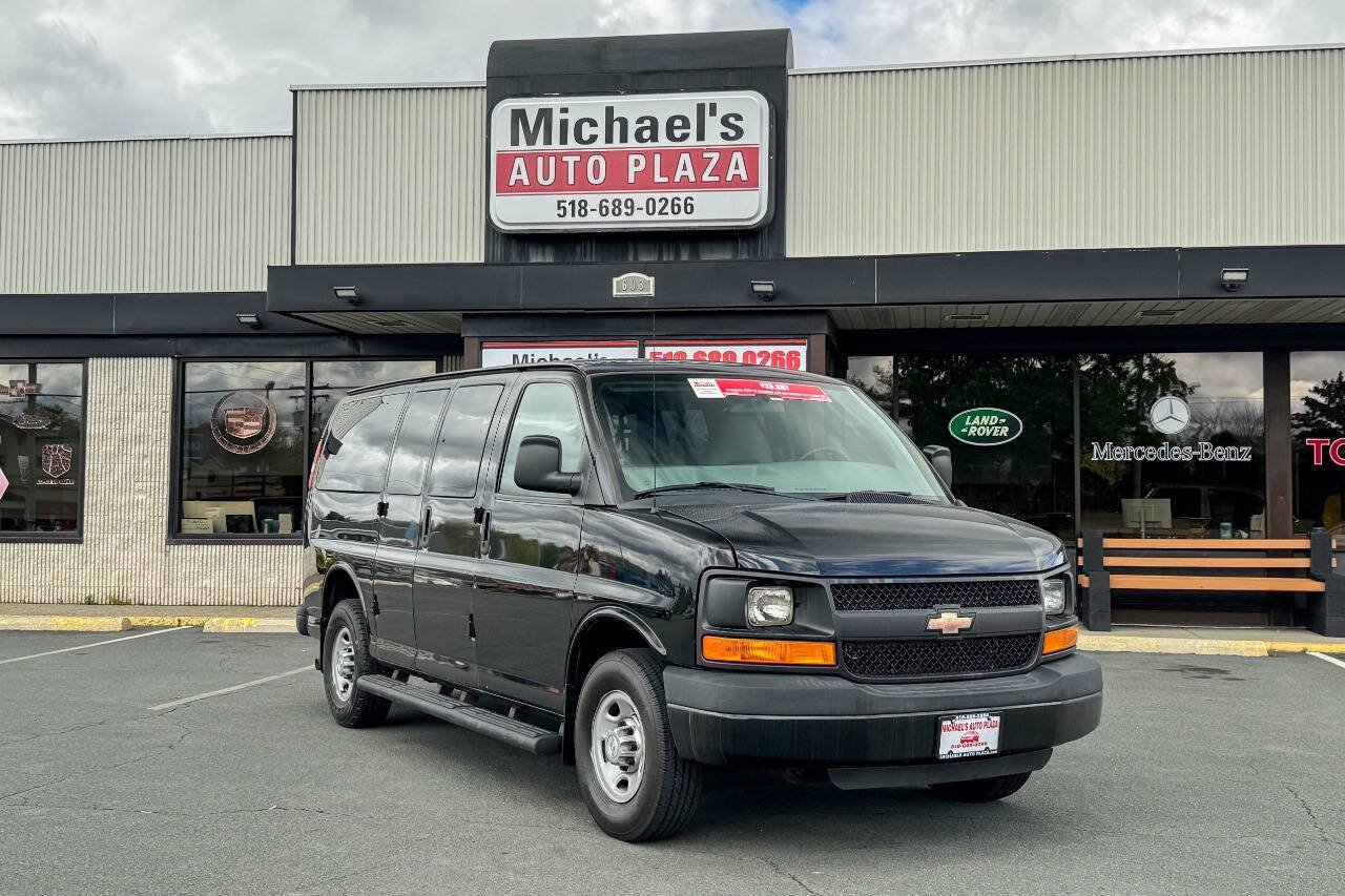 Used 2014 Chevrolet Express 2500 LS RWD image 2