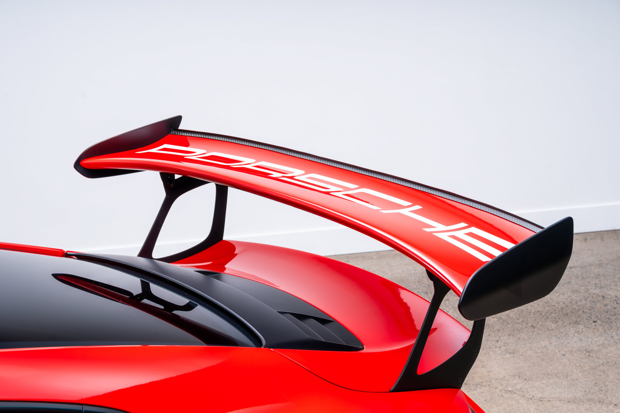 Used 2019 Porsche 911 GT3 RS RWD image 14