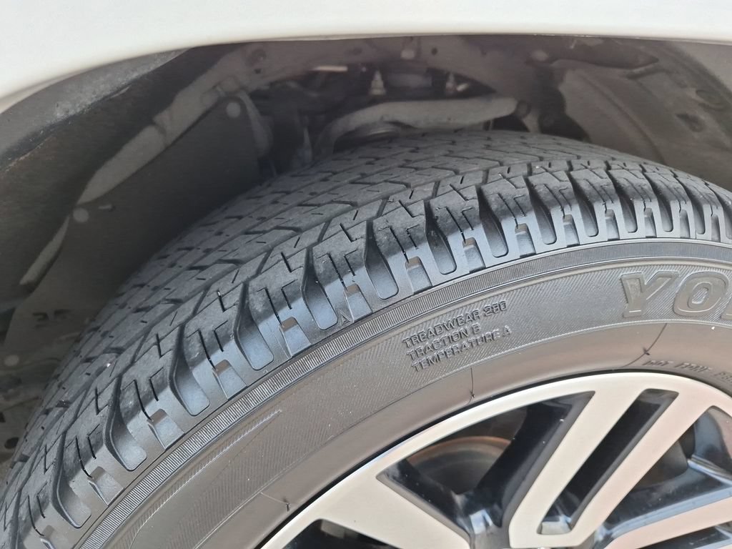 Used 2016 Toyota 4Runner Limited RWD image 16