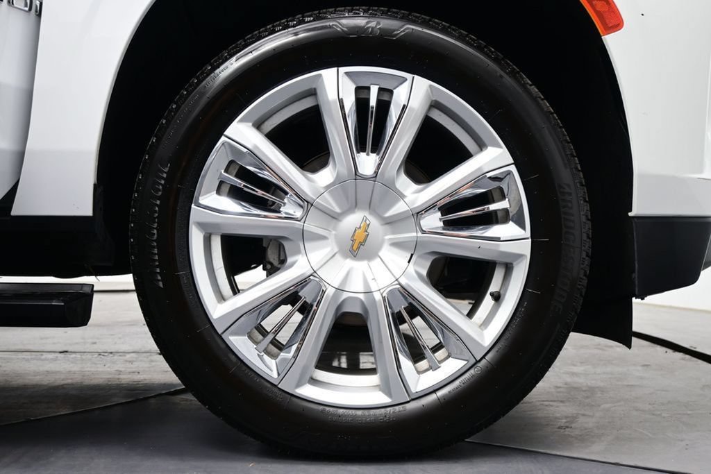 Used 2022 Chevrolet Tahoe High Country w/ Premium Package 2 AWD/4WD image 43