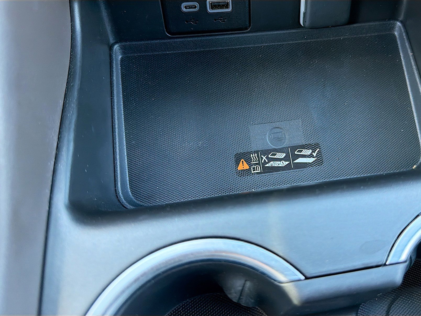 Used 2024 Chevrolet Tahoe LT w/ Luxury Package image 31