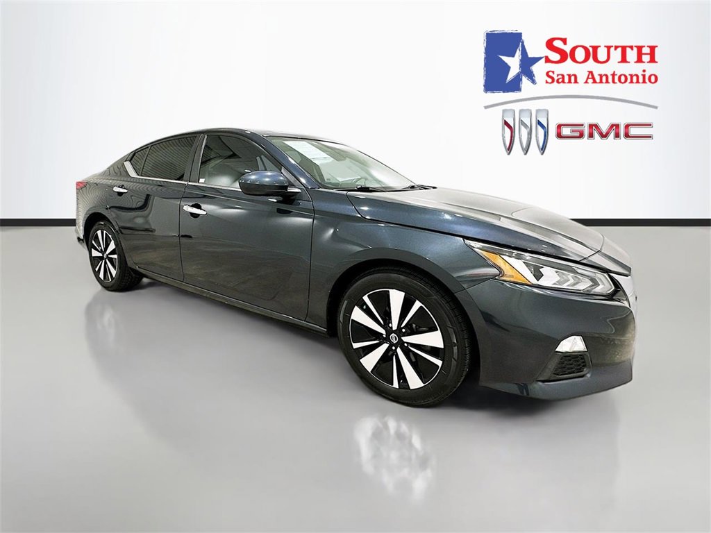 Used 2021 Nissan Altima 2.5 SV