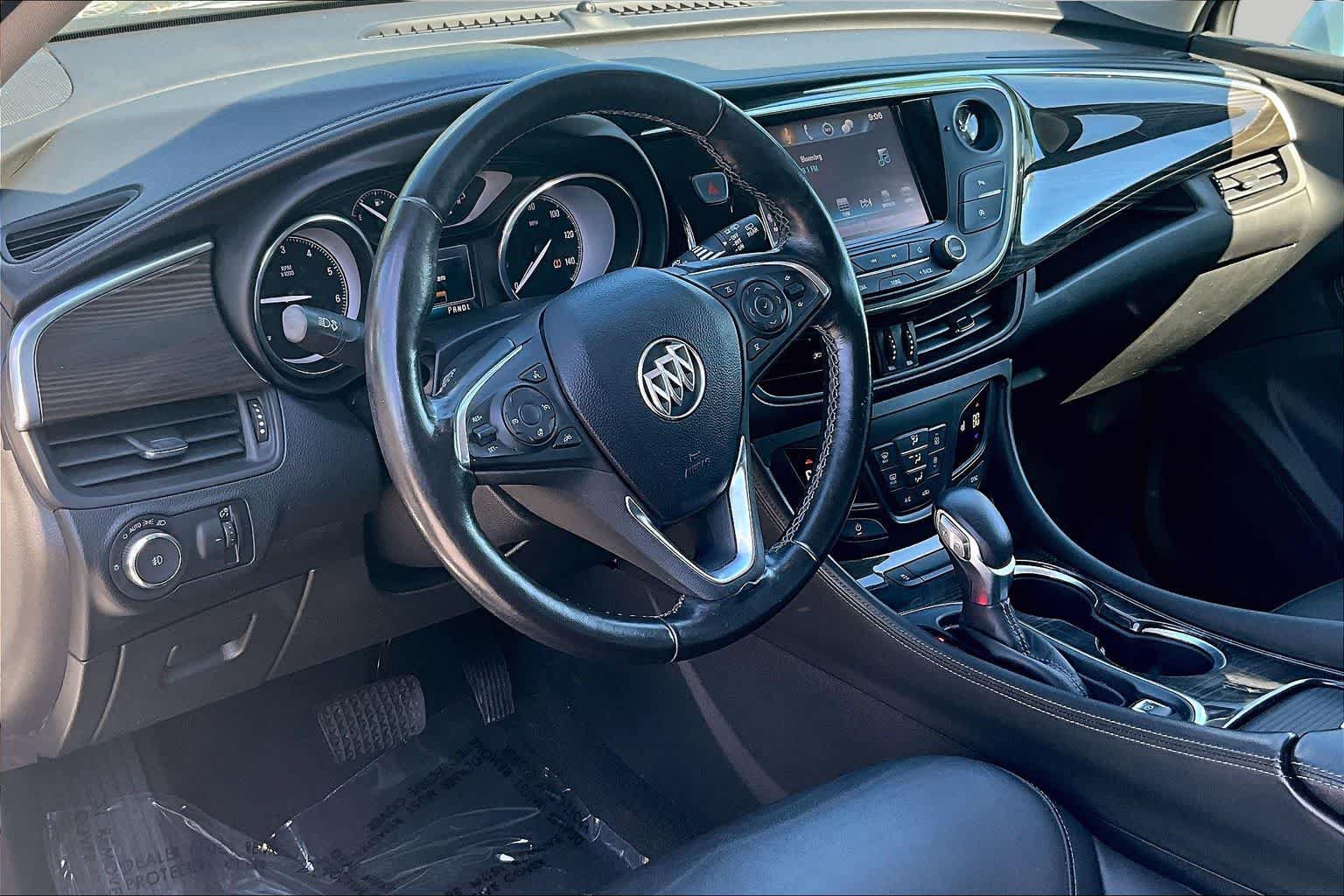 Used 2019 Buick Envision Essence AWD/4WD image 17