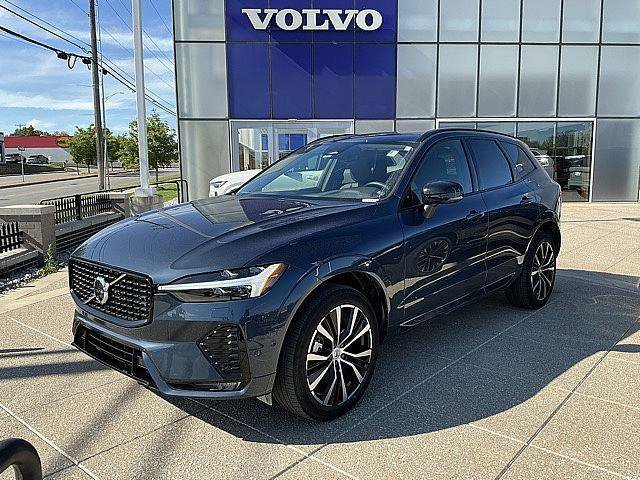 Certified 2024 Volvo XC60 B5 Plus w/ Protection Package Premier AWD/4WD image 3