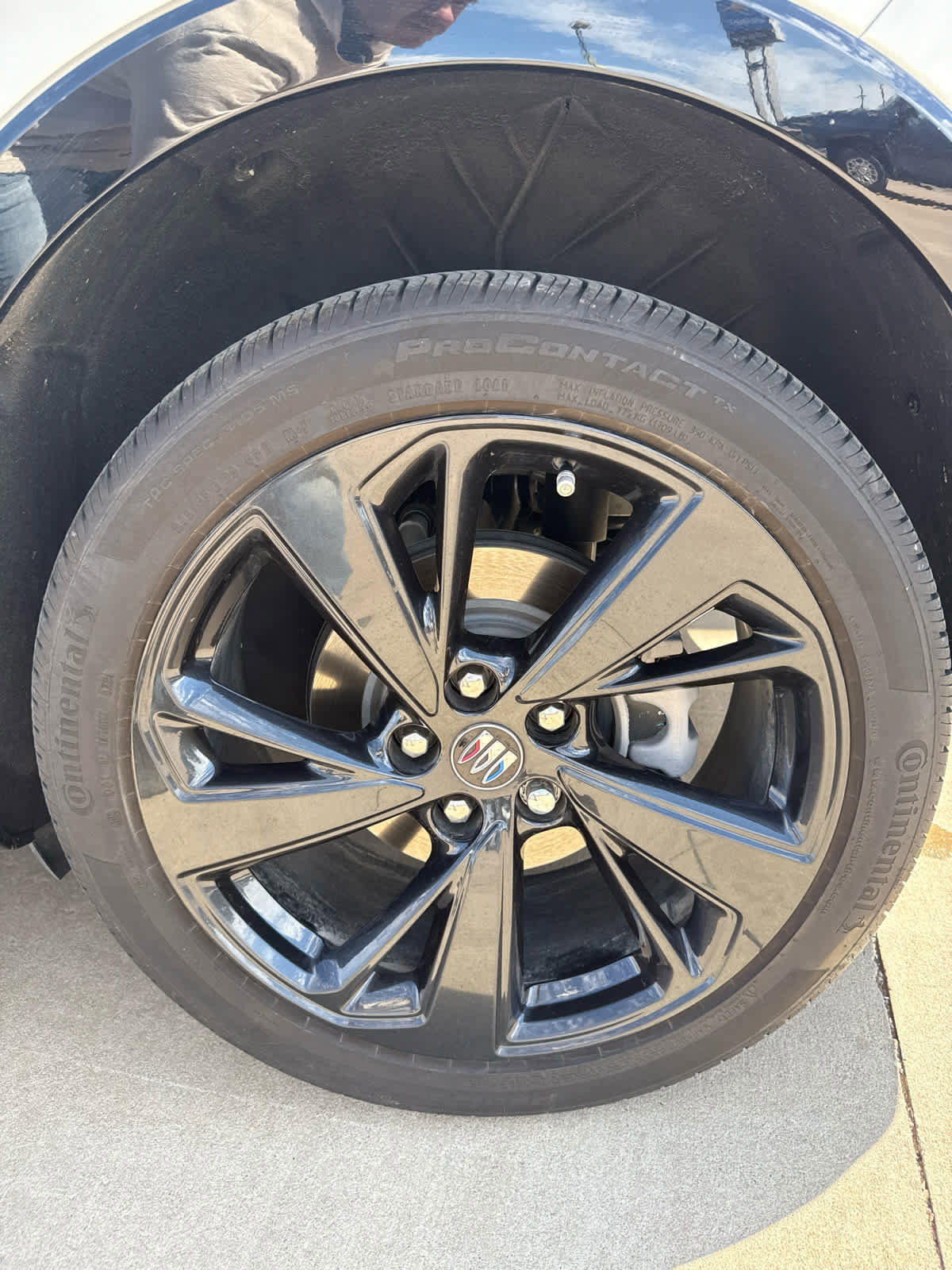 Used 2024 Buick Envision Sport Touring image 10