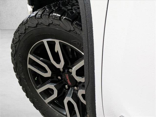 Used 2020 GMC Sierra 1500 AT4 w/ AT4 Premium Package image 10