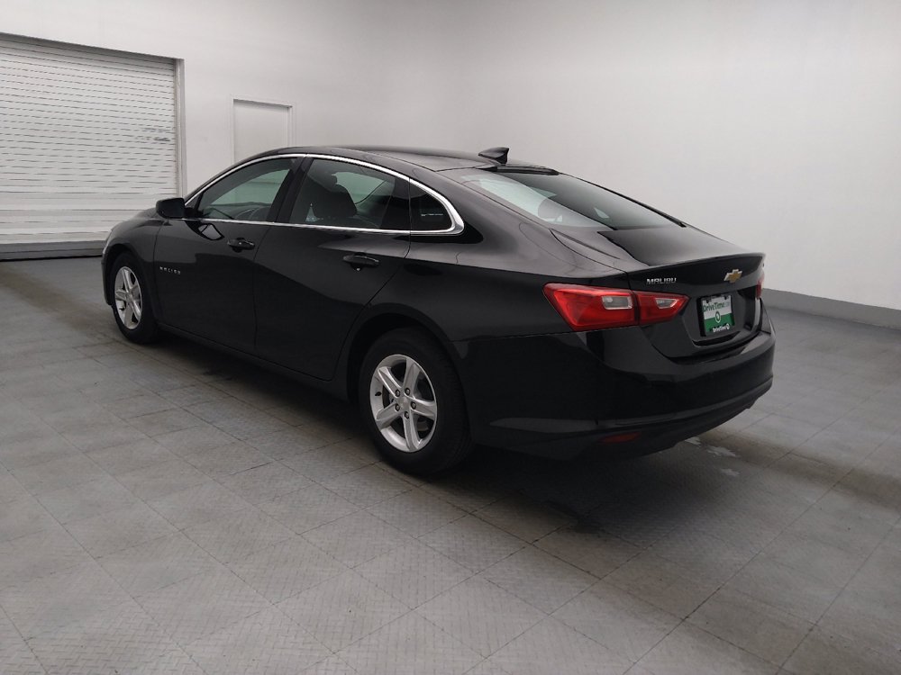 Used 2025 Chevrolet Malibu LT FWD image 3