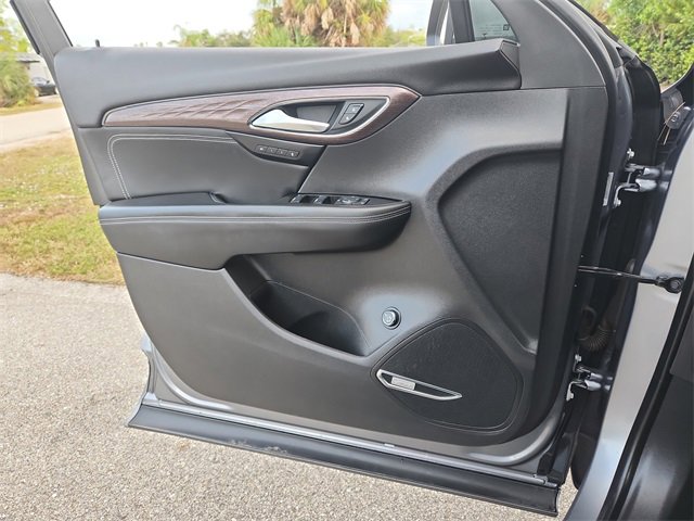 Certified 2021 Buick Envision Avenir w/ Technology Package II image 20