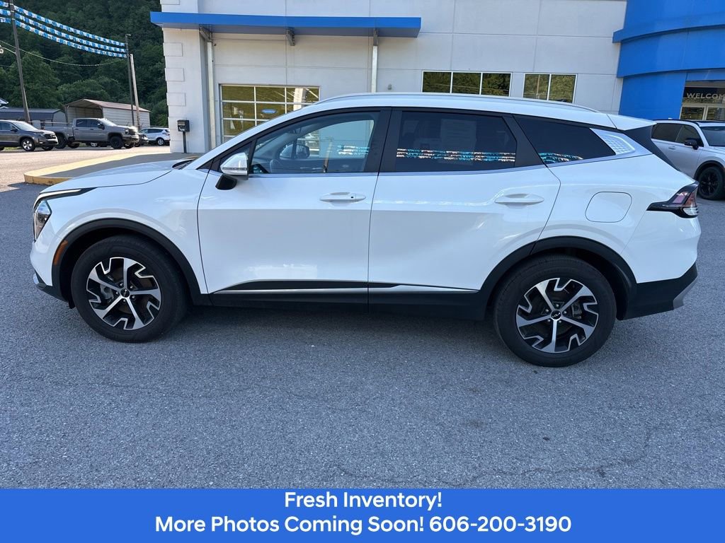 Used 2023 Kia Sportage EX AWD/4WD image 1