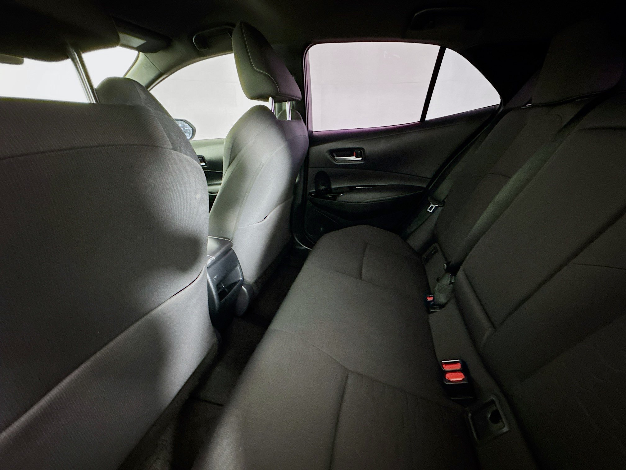 Used 2021 Toyota Corolla SE w/ Carpet Mat Package (TMS) FWD image 23