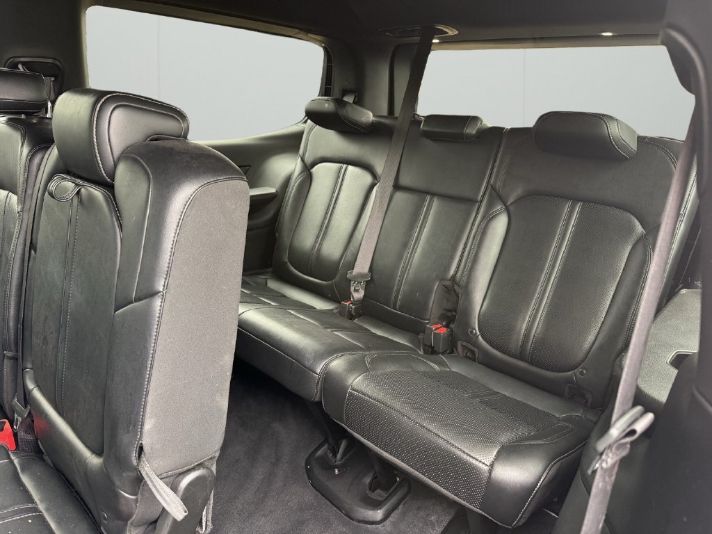 Used 2022 Jeep Wagoneer Series III AWD/4WD image 14