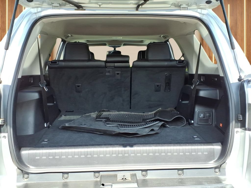 Used 2018 Toyota 4Runner Limited RWD image 36