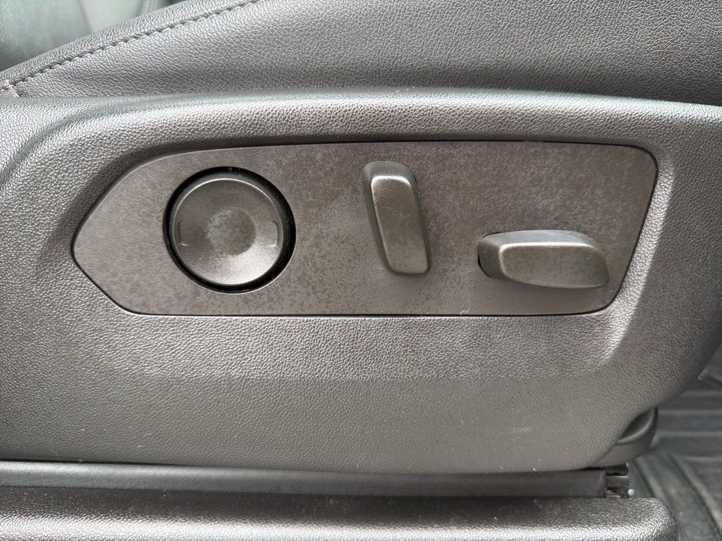 Used 2021 Chevrolet Tahoe Z71 w/ Rear Media and Nav Package image 34