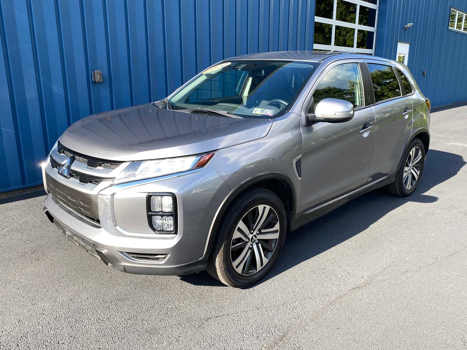 Used 2020 Mitsubishi Outlander Sport SE AWD/4WD image 2