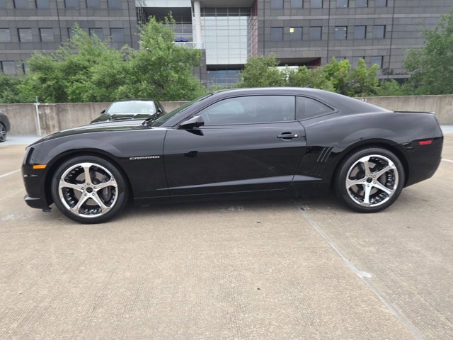 Used 2013 Chevrolet Camaro SS w/ RS Package RWD image 9