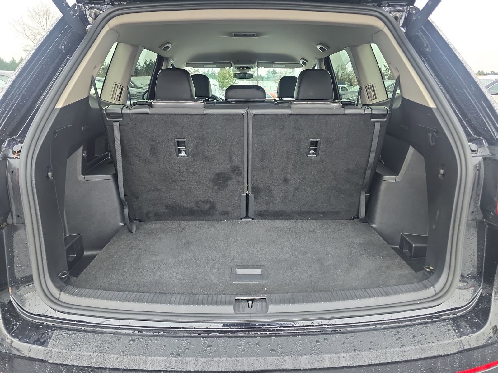 Used 2024 Volkswagen Atlas SE image 29