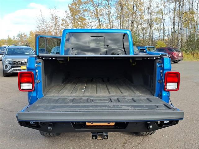 Certified 2022 Jeep Gladiator Overland w/ Cold Weather Group image 8