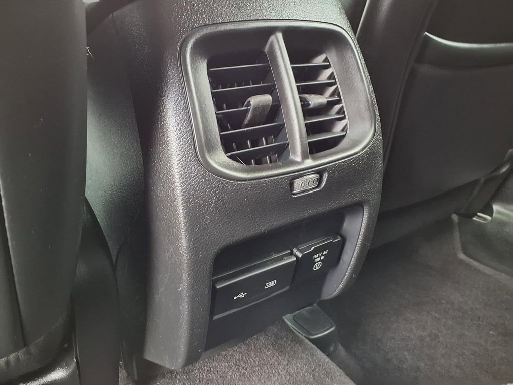 Used 2019 Jeep Cherokee Trailhawk image 24