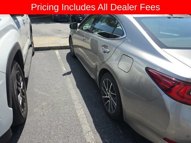 Used 2016 Lexus ES 350 w/ Luxury Package w/Wood Trim FWD image 18