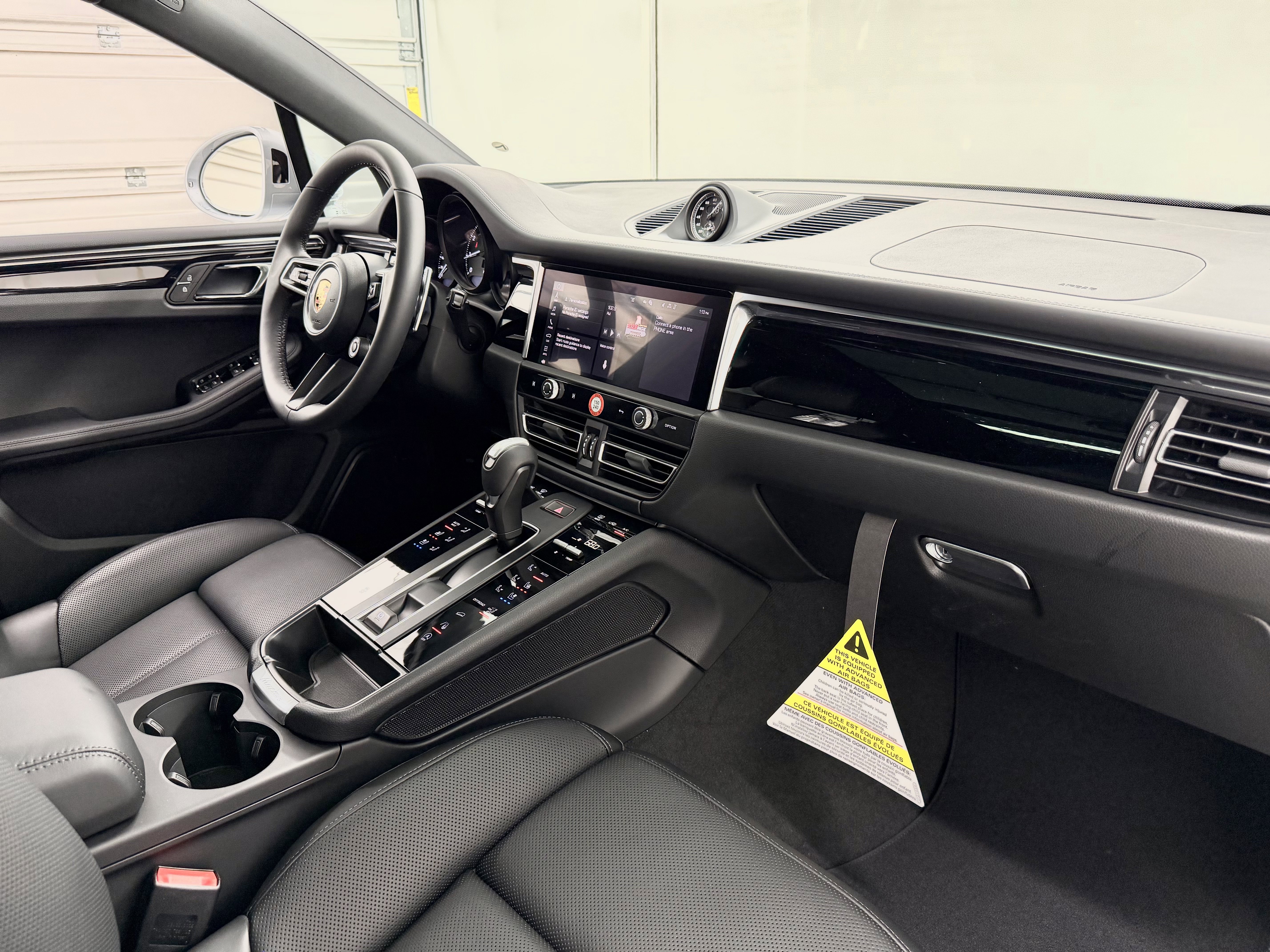 New 2026 Porsche Macan image 24