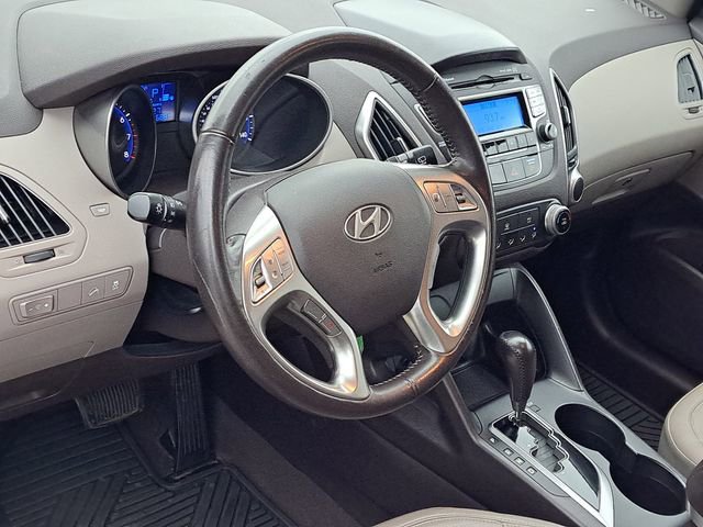 Used 2011 Hyundai Tucson GLS image 6