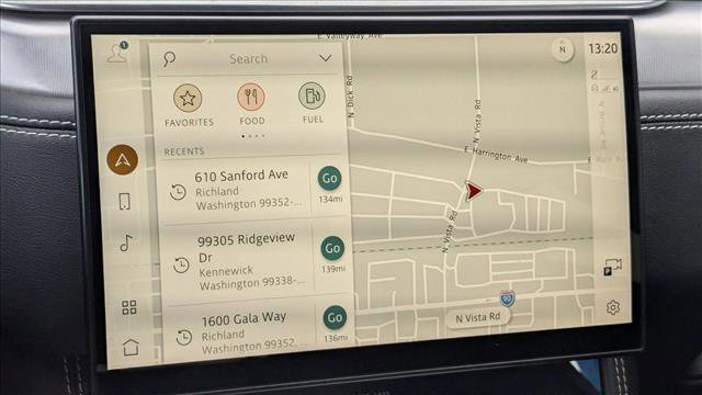 Used 2024 Jaguar F-PACE R-Dynamic S image 22