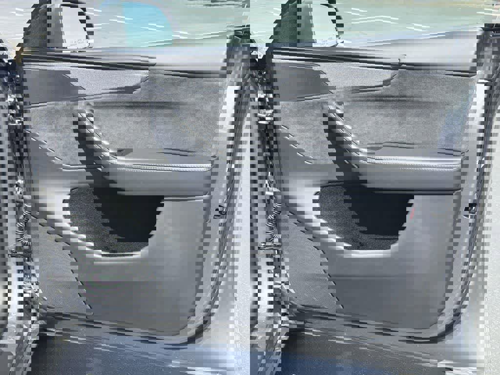 Used 2026 Tesla Model Y AWD image 41