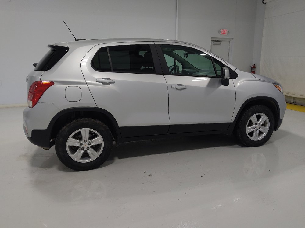Used 2021 Chevrolet Trax LS w/ Tint and Cruise Package image 10