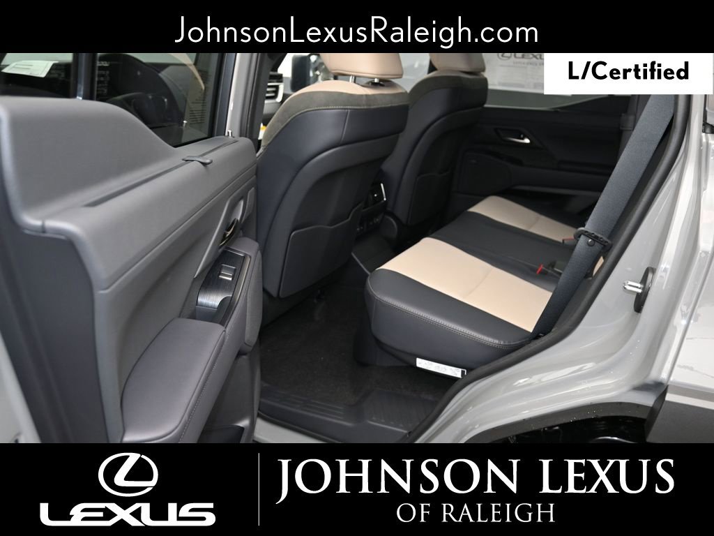 Certified 2025 Lexus GX 550 AWD/4WD image 12