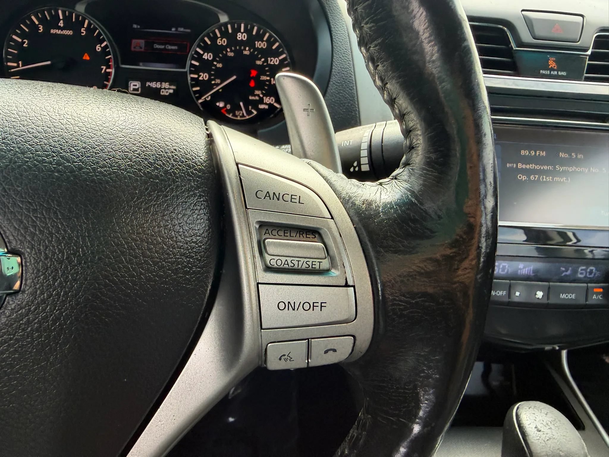 Used 2015 Nissan Altima 3.5 SL FWD image 22