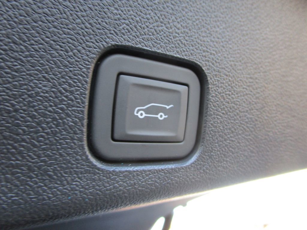 New 2026 GMC Acadia Elevation w/ Black Edition image 12