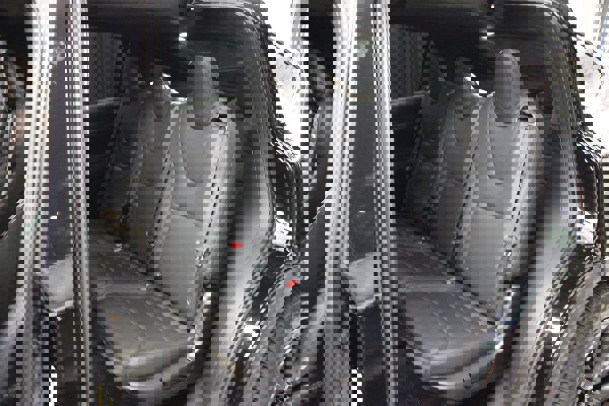 Used 2023 Tesla Model X image 36