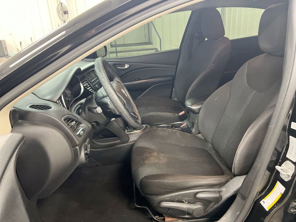 Used 2015 Dodge Dart SE w/ Convenience Group image 18